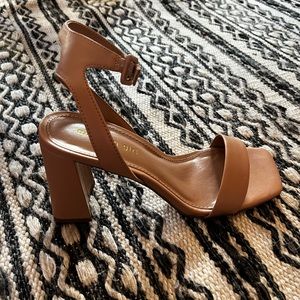 MADDEN GIRL Nude Heels size 8.5 NEVER WORN
